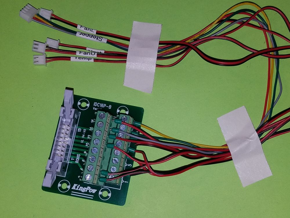 Ribbon cable breakout
